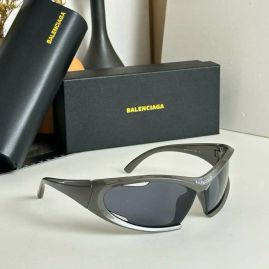 Picture of Balenciga Sunglasses _SKUfw55405887fw